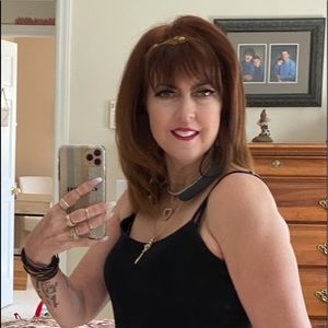 Meet your Posher, Rebecca